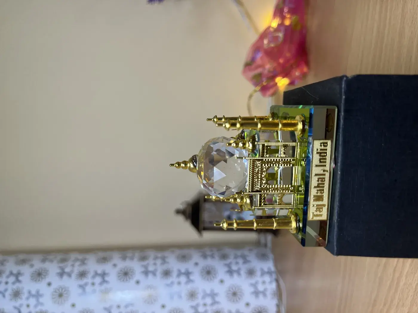 Taj Mahal Crystal Souvenir — view 1